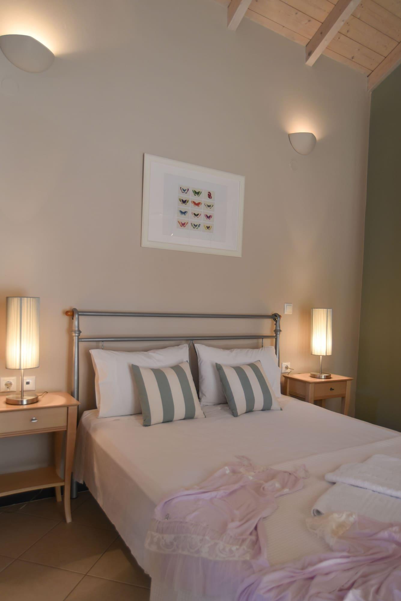 Theodora Aparthotel 3*